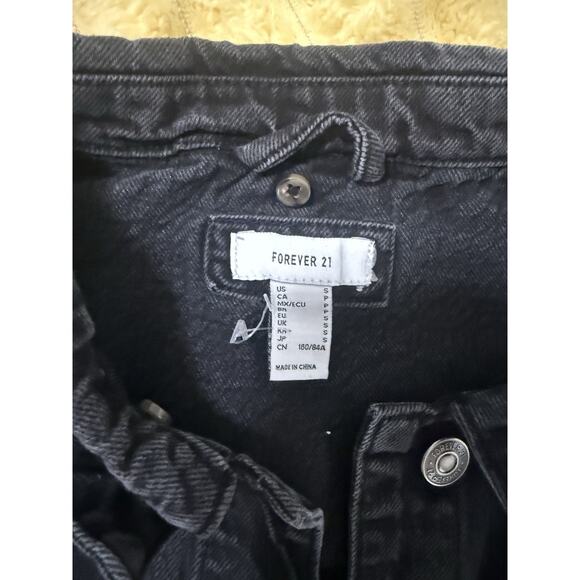 Women’s Black Cropped Denim Jean Jacket Forever 21 Size Small - Picture 4 of 6